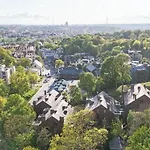 New Cozy Designer In Uzupis Walk To Old Town In A Luxury Building Garden View Balcony Апартаменты