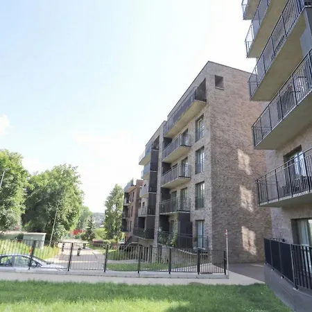 New Cozy Designer In Uzupis Walk To Old Town In A Luxury Building Garden View Balcony Apartman Vilnius