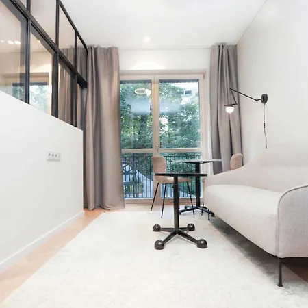 New Cozy Designer In Uzupis Walk To Old Town In A Luxury Building Garden View Balcony 아파트 빌뉴스