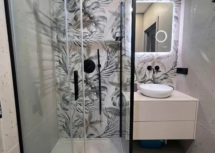 Апартаменты New Cozy Designer In Uzupis Walk To Old Town In A Luxury Building Garden View Balcony *