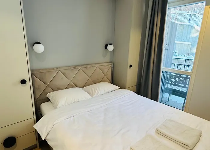 New Cozy Designer In Uzupis Walk To Old Town In A Luxury Building Garden View Balcony Apartment Vilnius